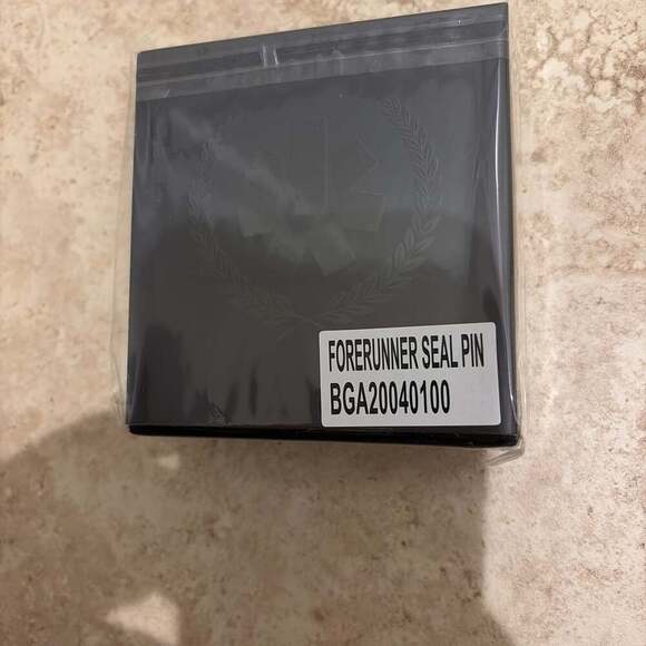 Destiny 2 FORERUNNER MEDALLION PIN - Bungie Rewards - Picture 2 of 5